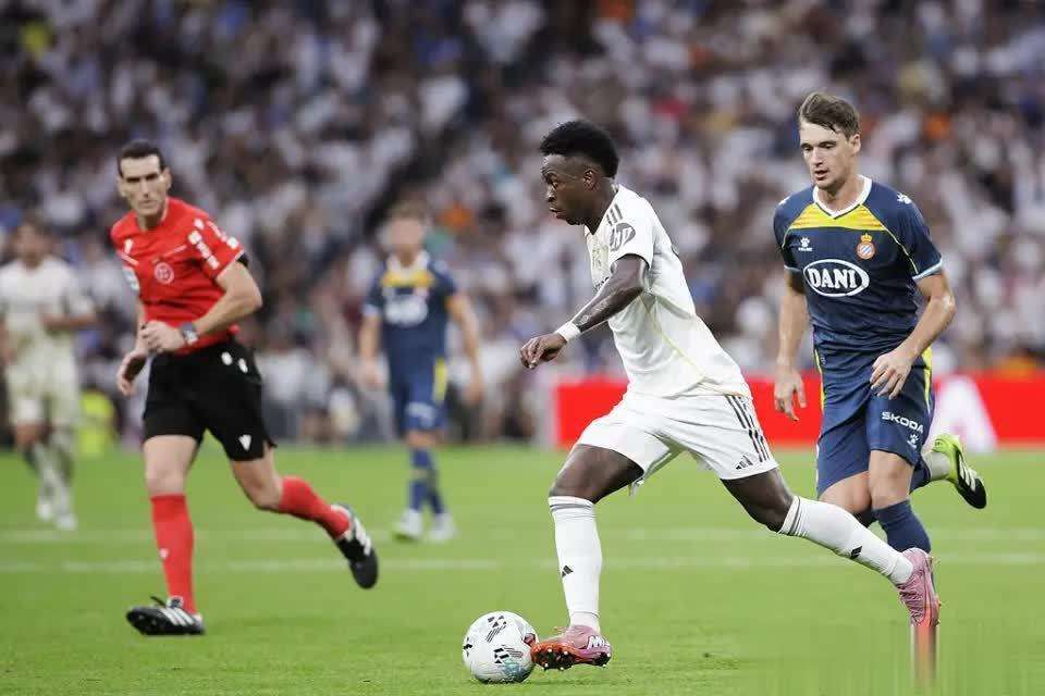 looka, 的争冠势头, text looka, 的争冠势头, text